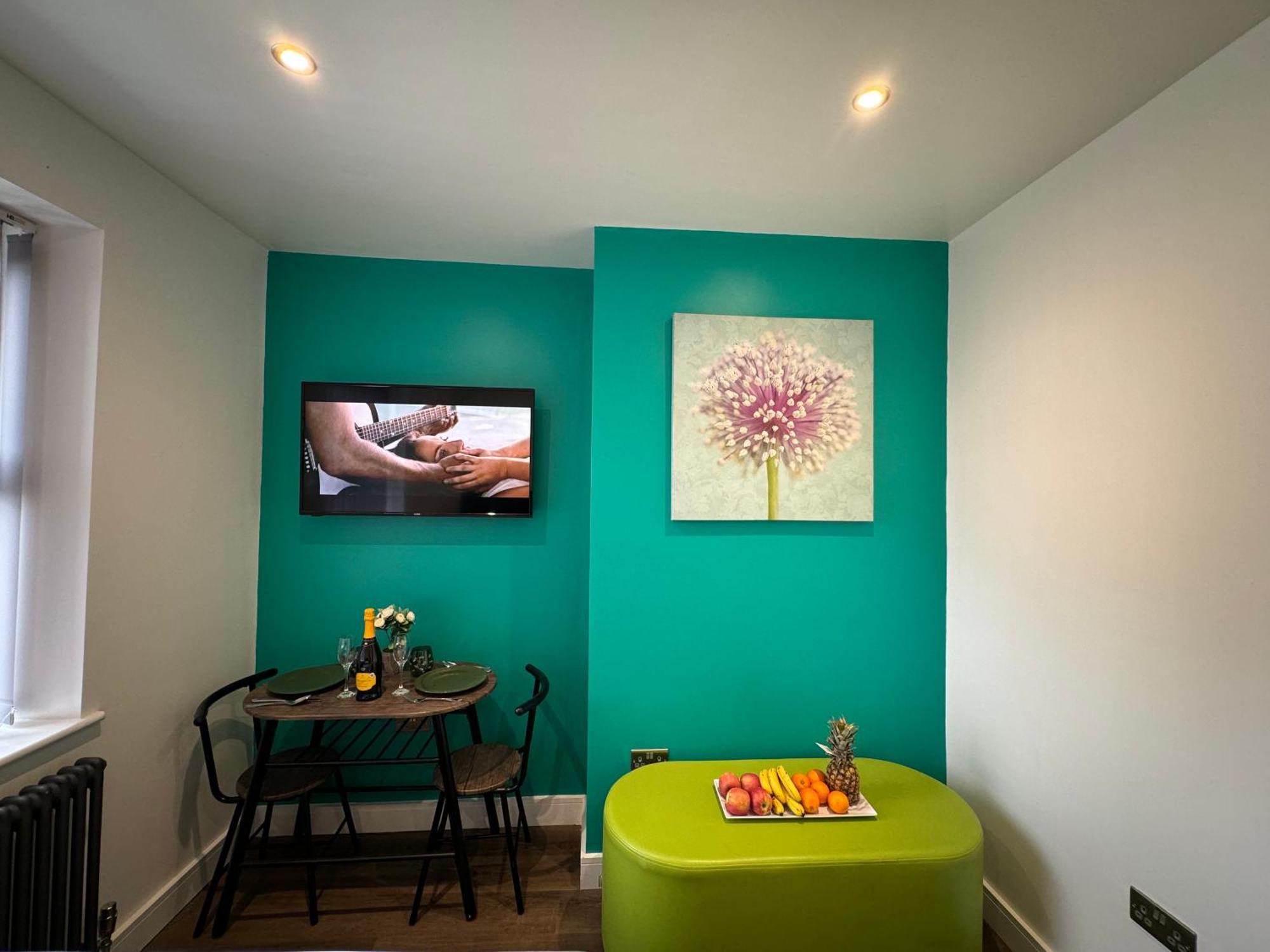 Southgate Luxury Apartments Elland Exterior foto